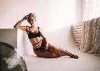 LisaDiamond - Unglaublich sexy Blondine mit großen grauen Augen.