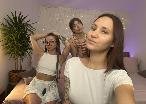 HotCaramelsTrio - Sexy Girl, die alles tut, um dich zu befriedigen